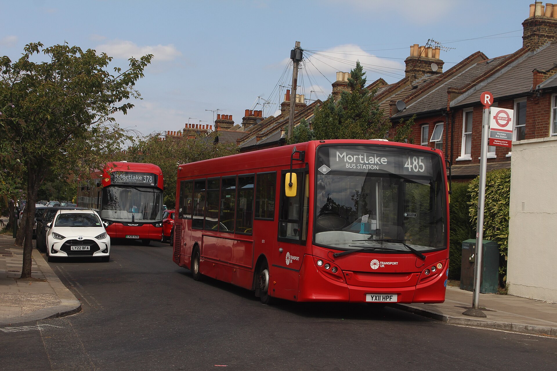 A route 485 bus at Mortlake Bus Station, Avondale Road, where the service now terminates short of Barnes.